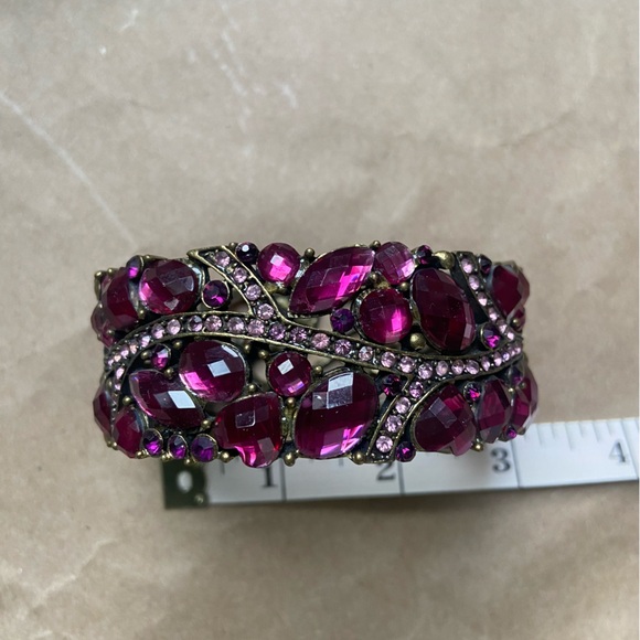 Unique Jewel Tone Bracelet plus Necklace & Earrings - Picture 6 of 7